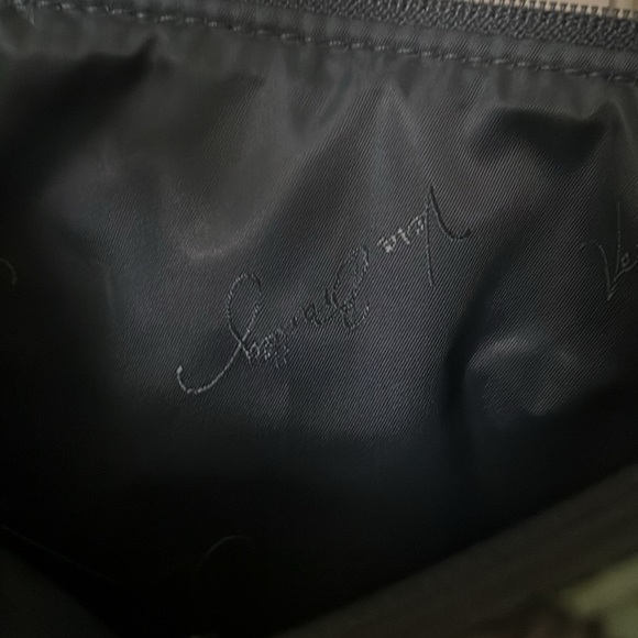 Vera Bradley Nomadic Blossoms bag with matching pull-out magnetic card sleeve - Picture 5 of 6